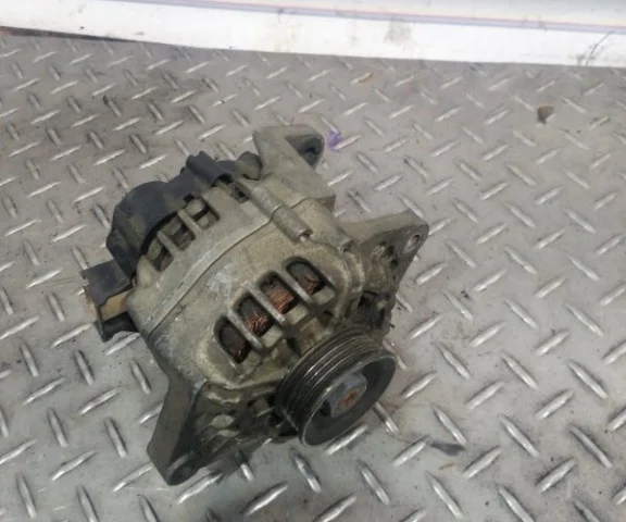 Генератор для Nissan Primera P10 Седан 1990-1996 на фотографиях