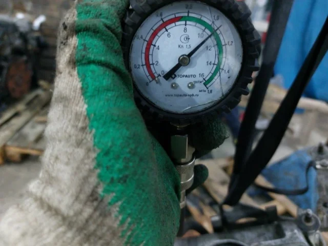 Двигатель без навесного для Volkswagen Polo III (6N1) 1994-1999 на фотографиях