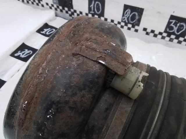 Пневмостойка передняя правая для Audi Q7 4M 2015+ на фотографиях