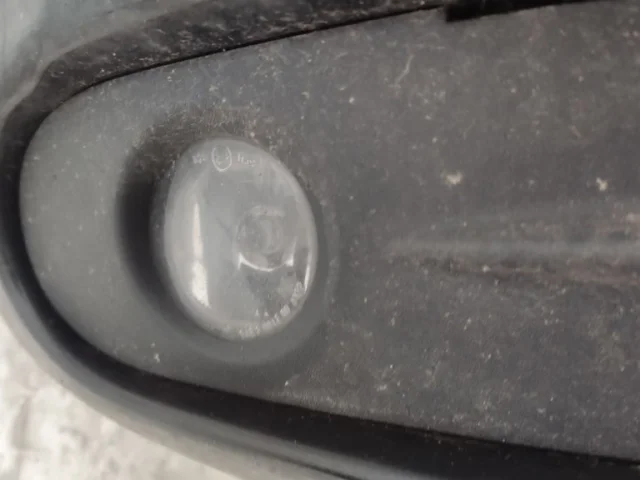 Противотуманка (ПТФ) передняя правая для Volvo C30 MK 2006-2013 на фотографиях