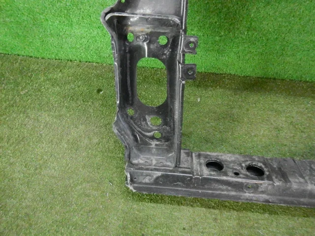 Панель радиатора (телевизор) для Hyundai Creta 1 GS 2016-2021 на фотографиях