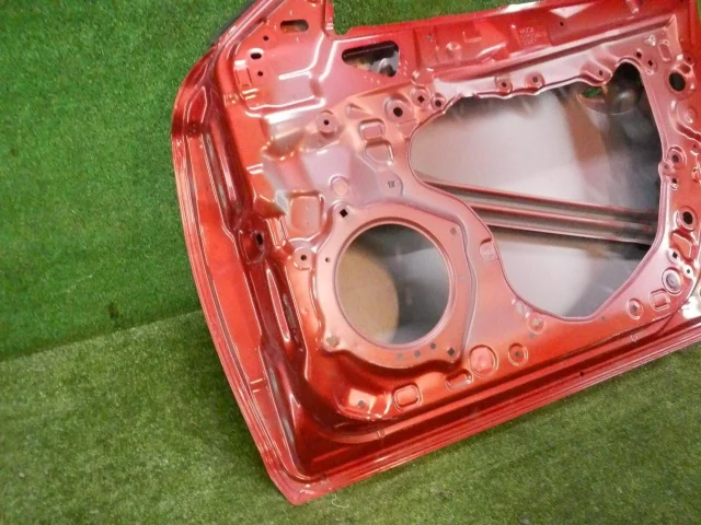 Дверь передняя правая для Mazda 6 GJ rest 2015-2018 на фотографиях