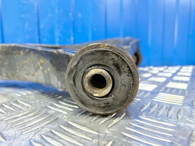 Рычаг передний левый нижний для Audi Q7 4L 2005-2015 на фотографиях