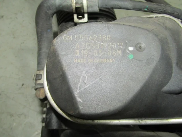 Дроссельная заслонка для Opel Zafira B 2005-2015 на фотографиях