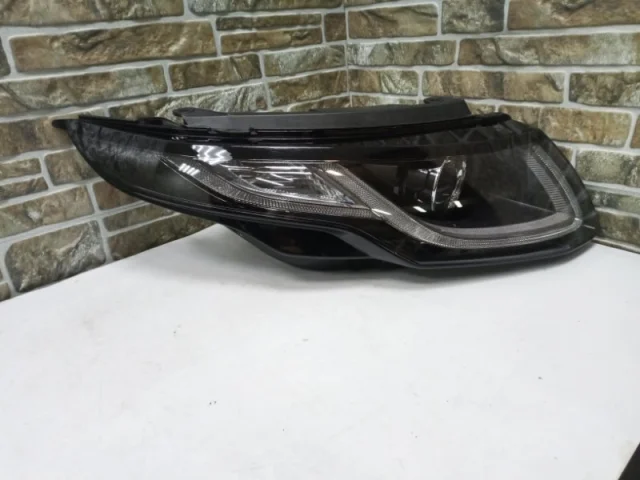 Фары для Land Rover Range Rover Evoque L538 Rest 2015-2018 на фотографиях