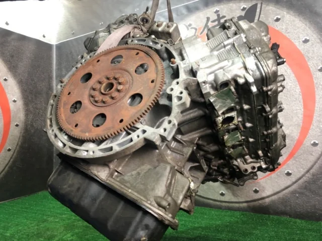 Двигатель для Toyota Land Cruiser J200 Rest2 2015-2021 на фотографиях