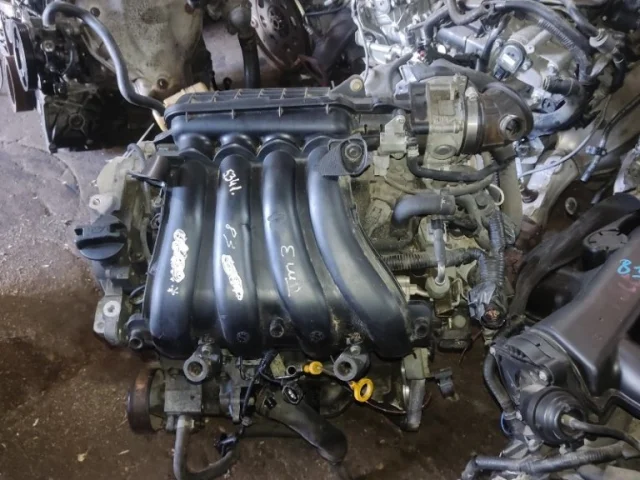 Двигатель без навесного для Nissan Serena C25 2005-2012 на фотографиях