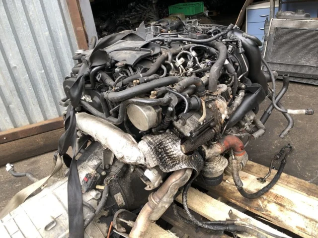 Двигатель для Jaguar XF X250 2008-2016 на фотографиях