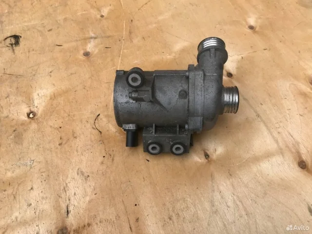 Насос охлаждающей жидкости ДВС(Помпа) для BMW X3 Е83 2003-2010 на фотографиях