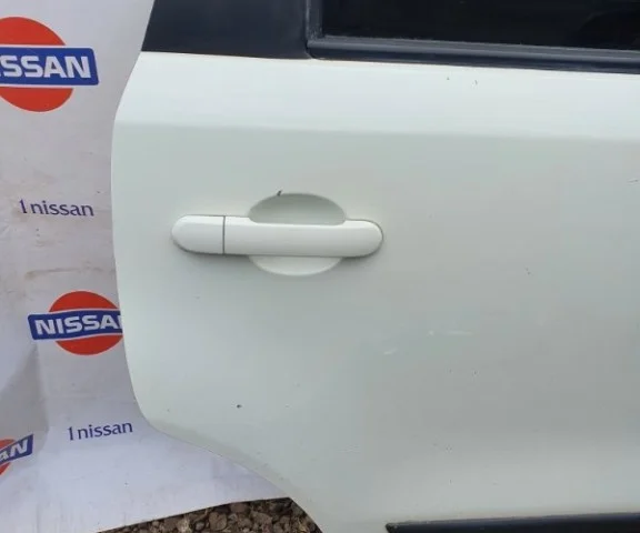 Двери для Nissan Note E12 2012-2020 на фотографиях