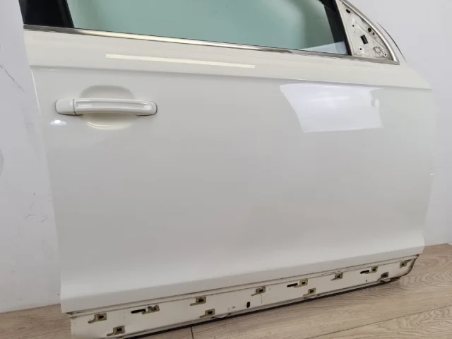 Дверь передняя правая для Audi Q7 4L 2005-2015 на фотографиях