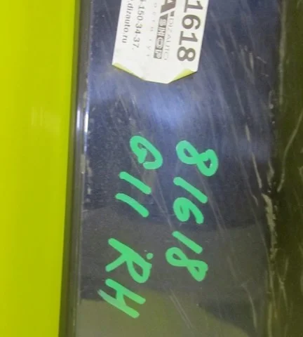 Накладка порога правая для BMW 7er G11/G12 2015-2021 на фотографиях