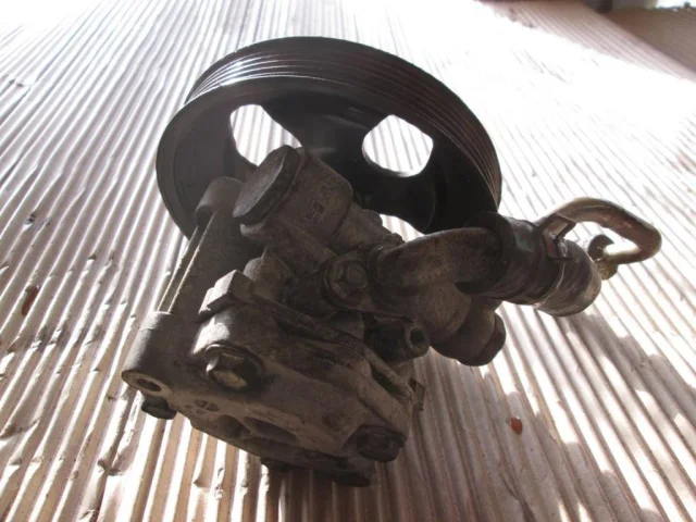 Насос ГУР для Mitsubishi Lancer 9 Седан CS 2003-2010 на фотографиях