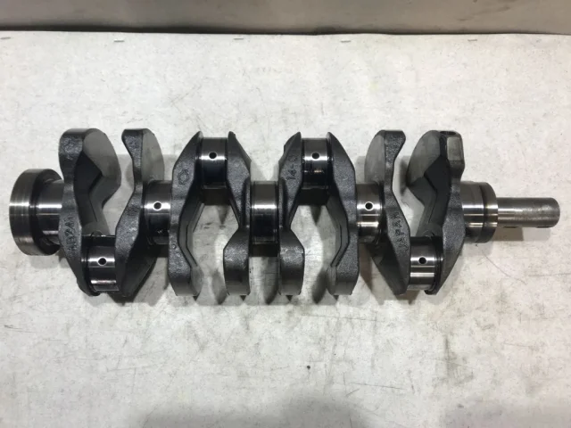 Коленвал для Nissan Pathfinder R51 2004-2014 на фотографиях