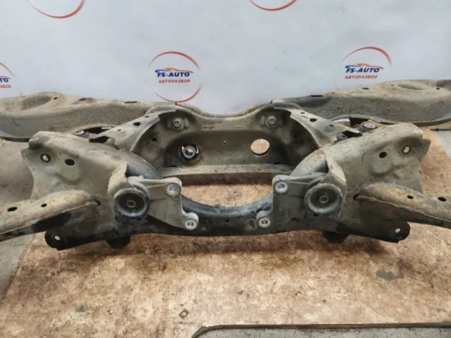 Задний подрамник для Mazda CX 5 KE 2011-2017 на фотографиях