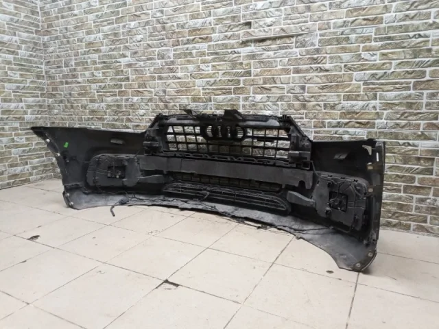 Бампер задний для Audi Q3 8U 2011-2019 на фотографиях