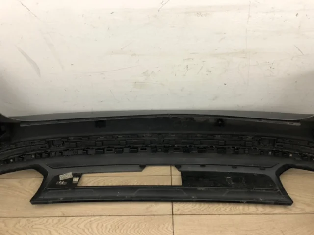 Бампер задний для Volkswagen Touareg III (CR) 2018+ на фотографиях