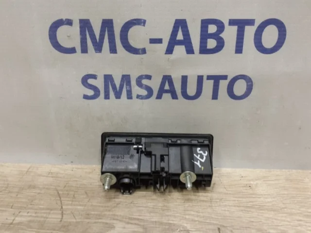 Камера заднего вида для Volkswagen Touareg II (7P5) 2010-2014 на фотографиях