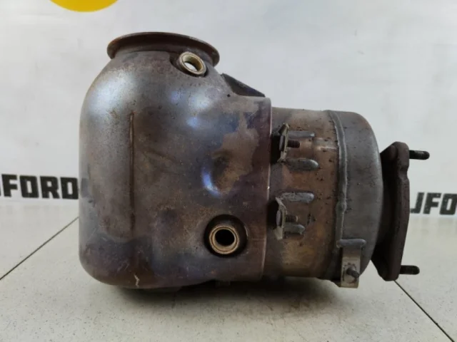 Катализатор для Volvo XC90 II L 2014-2019 на фотографиях