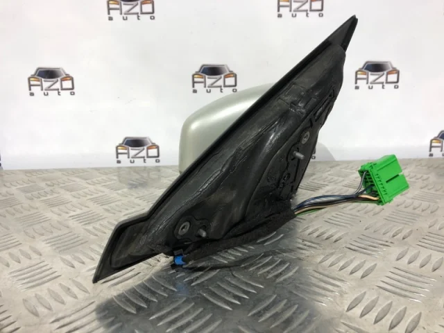 Зеркала для Volvo C30 MK 2006-2013 на фотографиях