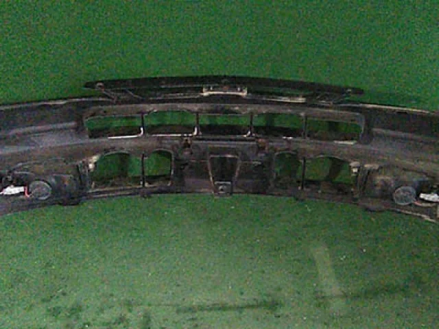 Бампер для Toyota Corolla E110 Хэтчбек 1997-2002 на фотографиях