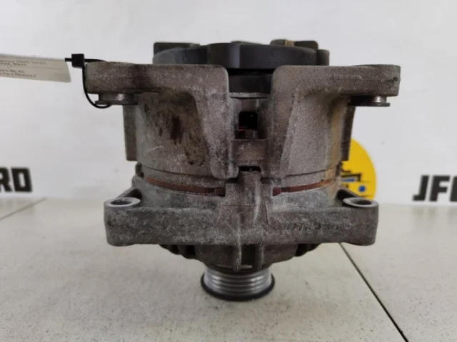 Генератор для Opel Zafira B 2005-2015 на фотографиях