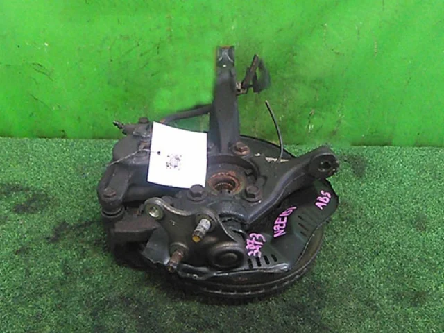 Кулак поворотный правый для Toyota Corolla E140/E150 Седан 2006-2013 на фотографиях