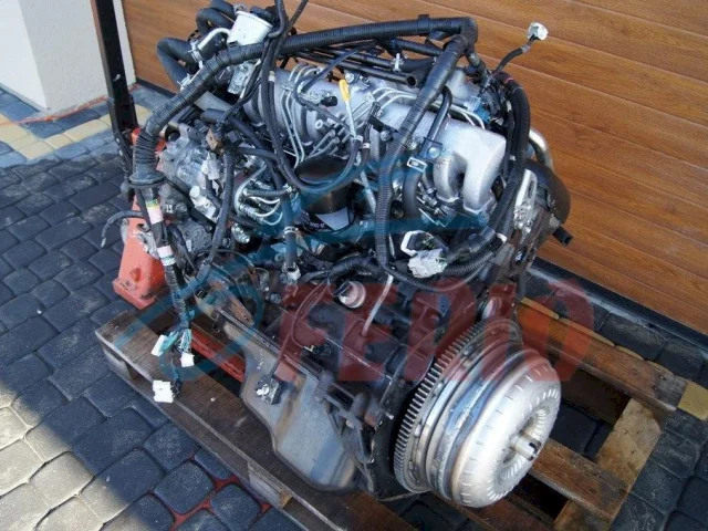 Двигатель для Toyota Land Cruiser 100 1998-2007 на фотографиях