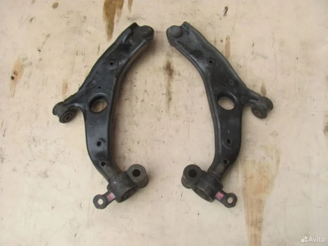 Рычаг передний левый нижний для Mazda CX 5 KE 2011-2017 на фотографиях