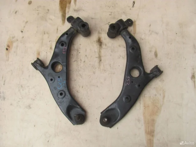 Рычаг передний левый нижний для Mazda CX 5 KE 2011-2017 на фотографиях