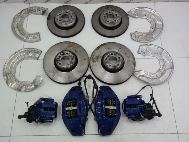 Диски тормозные передние (комплект) для BMW 5er G30 2016-2023 на фотографиях