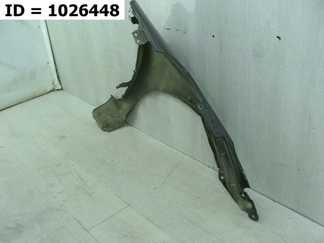 Крылья для Toyota Corolla E170 Седан (EU) 2012-2016 на фотографиях