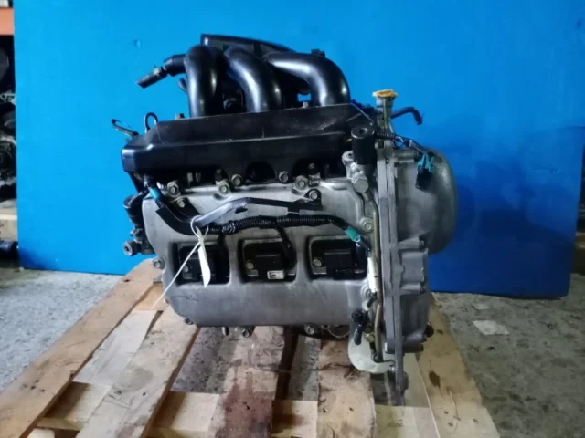 Двигатель без навесного для Subaru Legacy B4 BL 2003-2009 на фотографиях