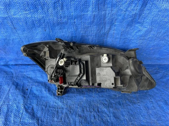 Бампер для Toyota Corolla E120/E130 Хэтчбек 2001-2007 на фотографиях