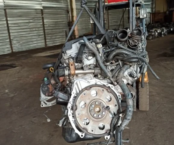 Двигатель без навесного для Toyota Alphard H10 2002-2008 на фотографиях