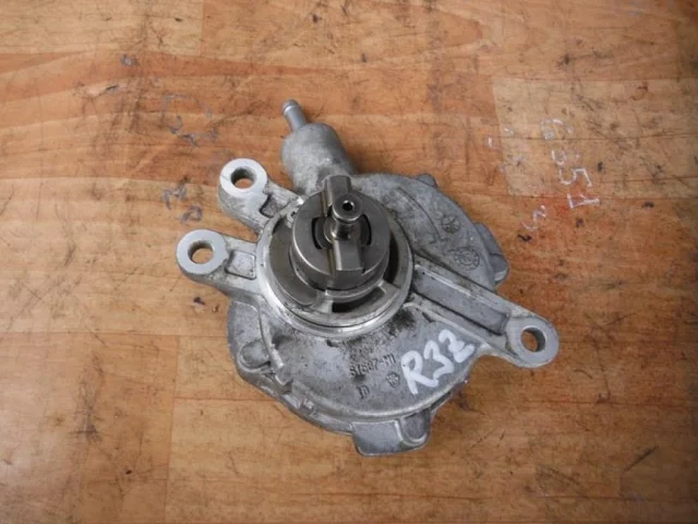 Вакуумный усилитель тормозов для Toyota RAV4 XA30 2005-2012 на фотографиях