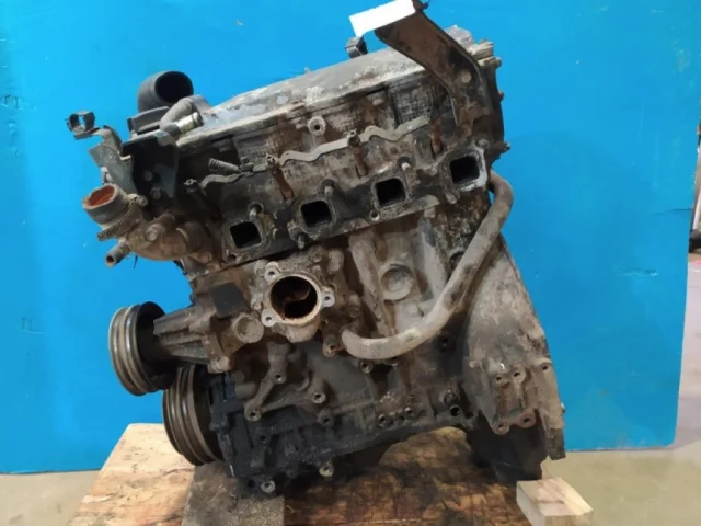 Двигатель без навесного для Nissan Serena C23 1994-1999 на фотографиях