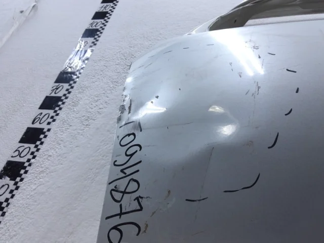 Крышка багажника для Toyota Corolla E120/E130 Хэтчбек 2001-2007 на фотографиях