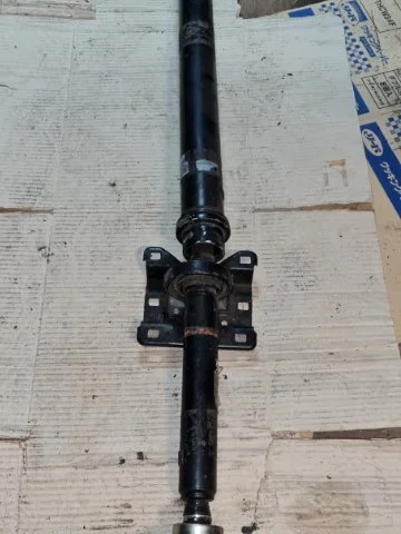 Карданный вал задний для Volkswagen Touareg I (7L) 2002-2010 на фотографиях