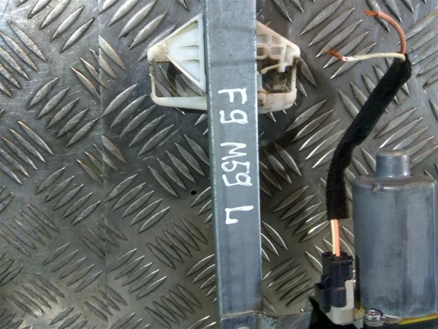 Двери для Citroen Berlingo 1 M49 Минивэн 1996-2002 на фотографиях