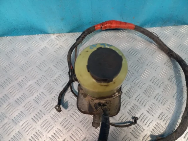 Насос ГУР для Opel Astra H Седан 2004-2014 на фотографиях