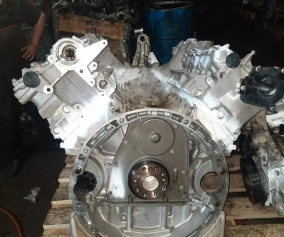 Двигатель без навесного для Mercedes-Benz CLK class A209 2002-2011 на фотографиях