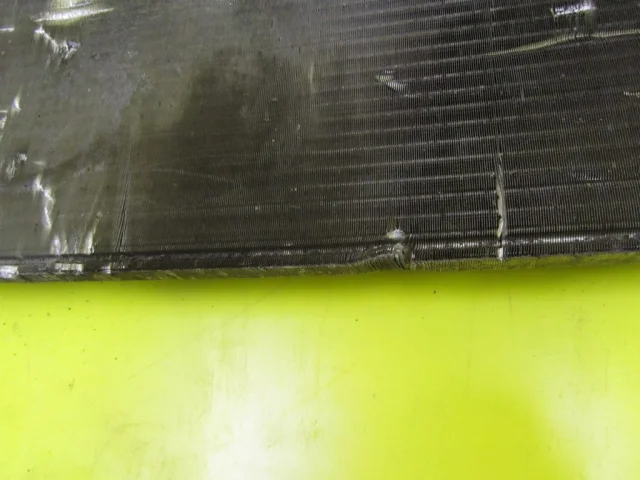 Радиатор охлаждения ДВС для Renault Sandero 5S 2012-2018 на фотографиях