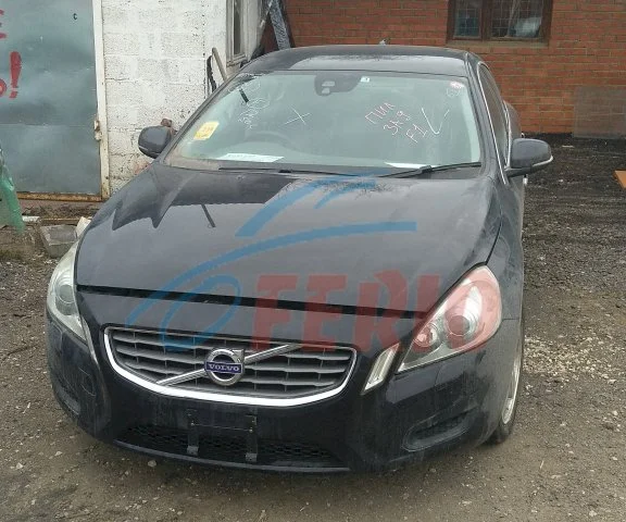 Решетка радиатора для Volvo S60 FS II 2010-2013 на фотографиях