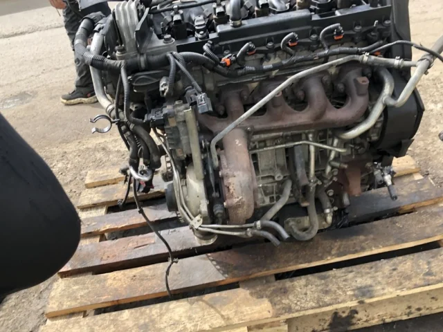 Продажа двигателя D5244T4