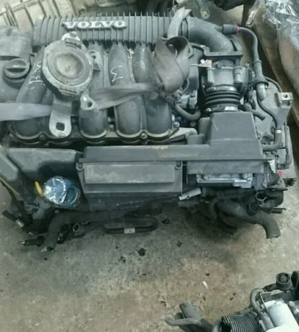 Продажа двигателя B5244S5