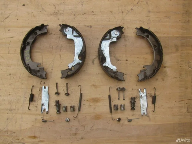 Трос ручника левый для Honda CR-V RD 1995-2001 на фотографиях