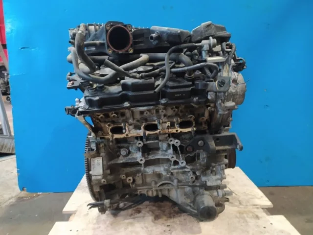 Двигатель для Infiniti M Y50 2005-2010 на фотографиях