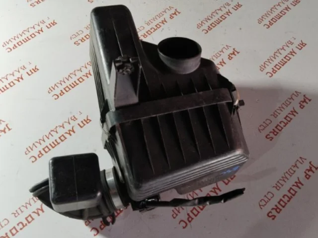 Корпус воздушного фильтра для Suzuki Grand Vitara 2005-2014 на фотографиях