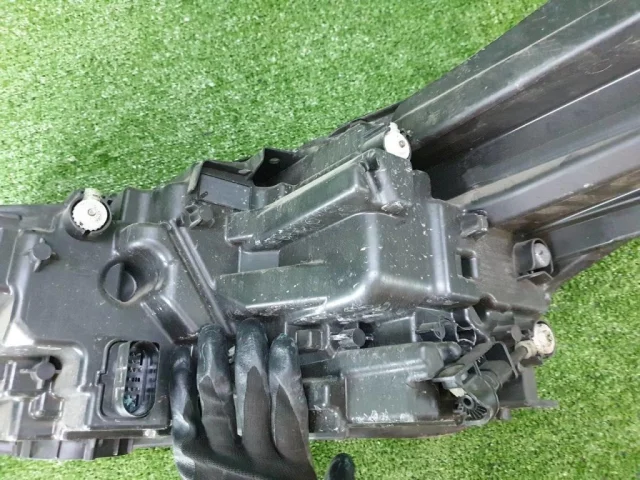Фара правая для Exeed VX 2021+ на фотографиях